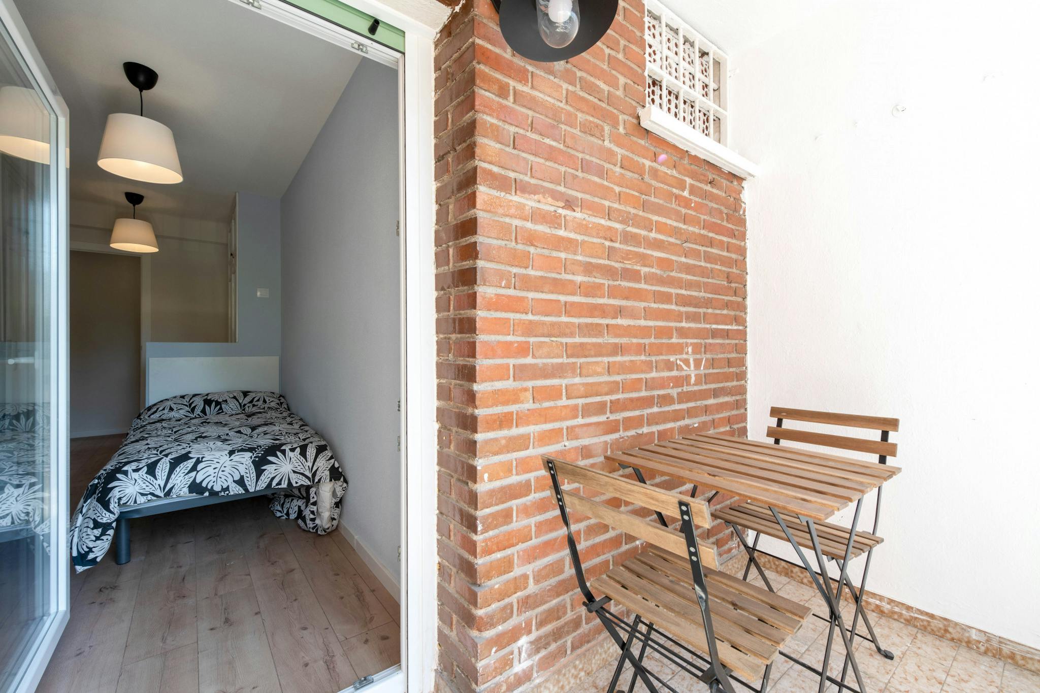 Calle Escalona, Madrid preview