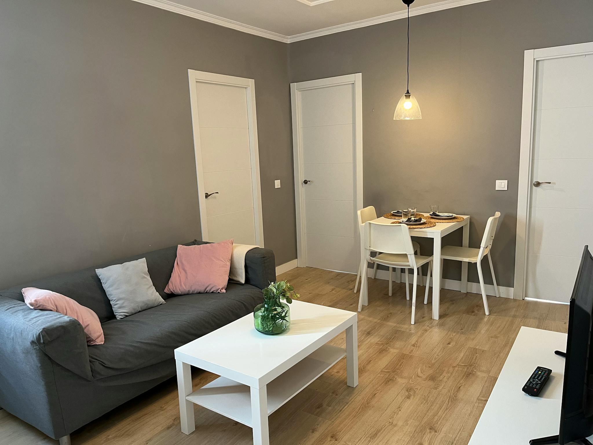 Calle de Cáceres, Madrid preview