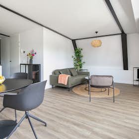 Apartamento for rent for € 1.695 per month in Baarn, Laandwarsstraat