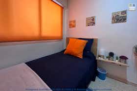 Privé kamer te huur voor € 350 per maand in Cartagena, Alameda de San Antón