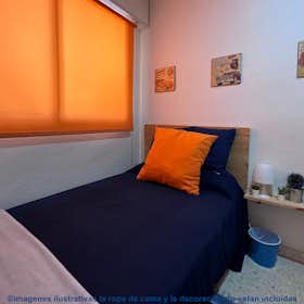 Chambre privée à louer pour 350 €/mois à Cartagena, Alameda de San Antón