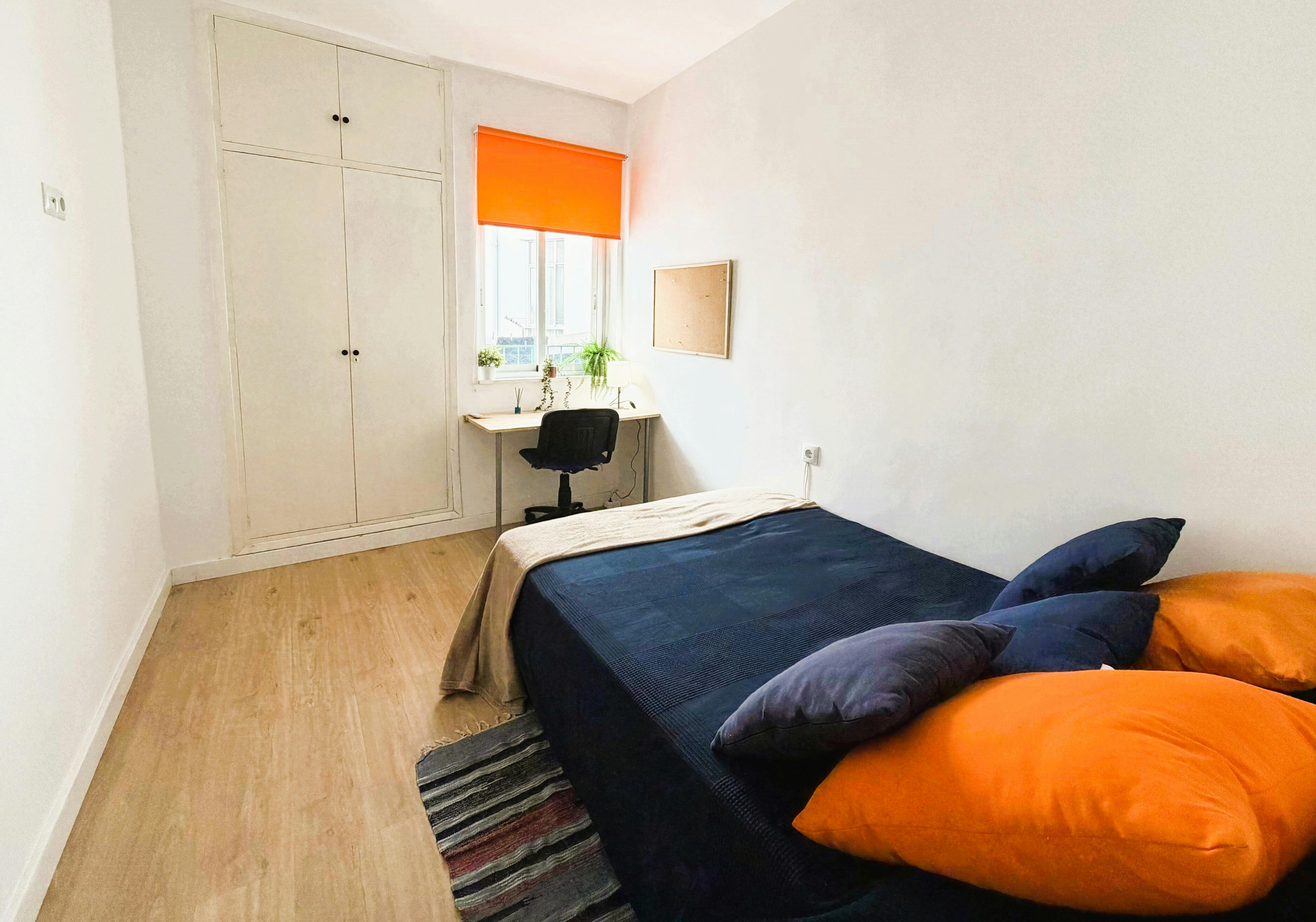 Pokój prywatny do wynajęcia za 350 € miesięcznie w mieście Cartagena, Calle Tirso de Molina