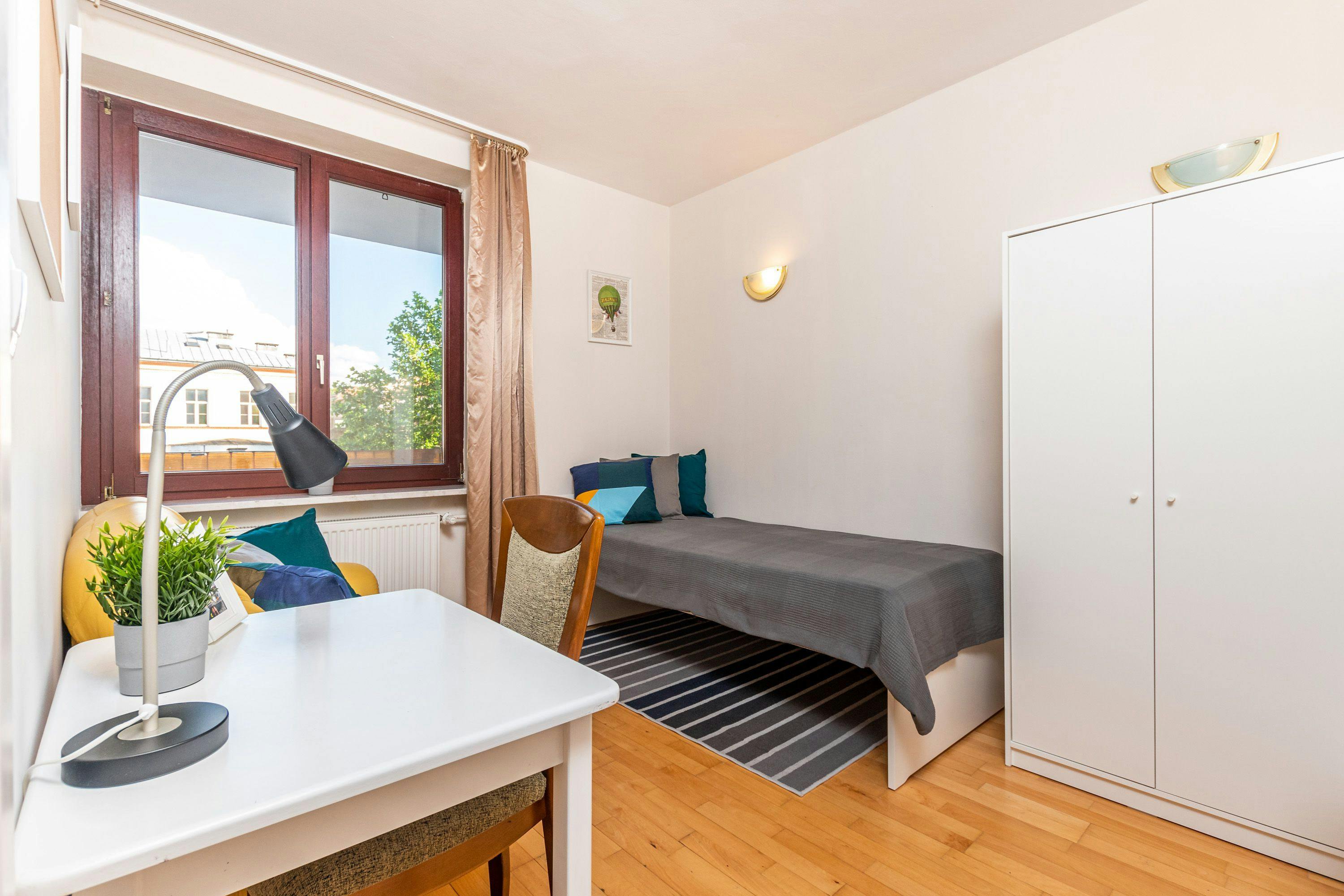 ulica Nowogrodzka, Warsaw preview