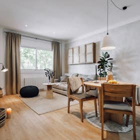 Apartment for rent for €3,477 per month in Barcelona, Passeig de Lluís Companys
