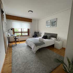 Habitación privada en alquiler por 400 € al mes en Culleredo, Rúa Francisco Largo Caballero