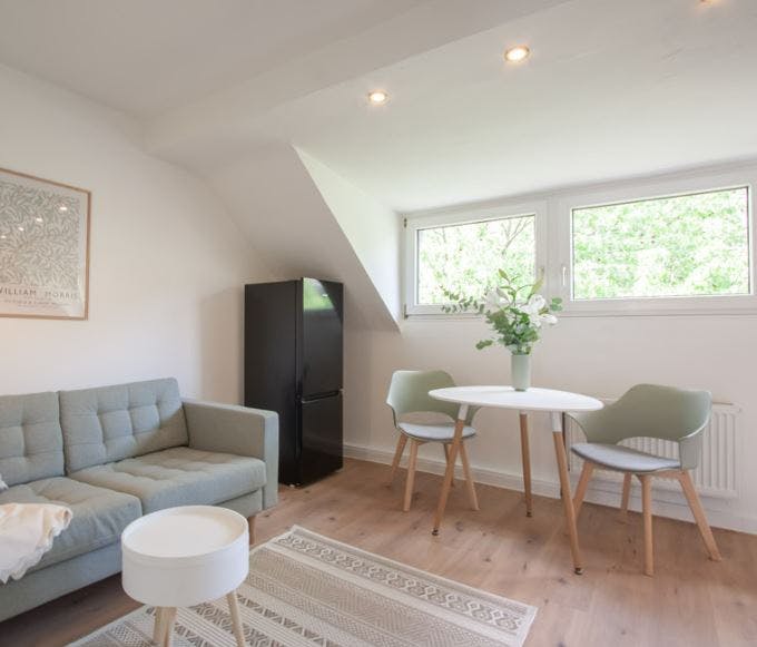 Kawalerka do wynajęcia za 1150 € miesięcznie w mieście Neuss, Klarissenstraße