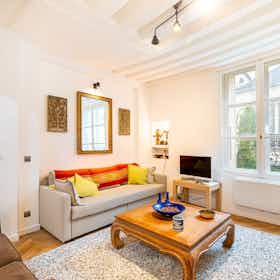 Apartment for rent for €4,061 per month in Paris, Impasse des 2 Anges