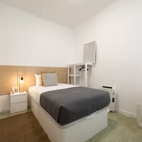 Private room for rent for €650 per month in Barcelona, Gran Via de les Corts Catalanes