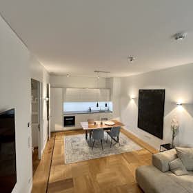Apartment for rent for €2,900 per month in Berlin, Französische Straße