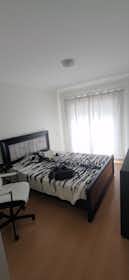 Privé kamer te huur voor € 550 per maand in Alenquer, Beco do Poço