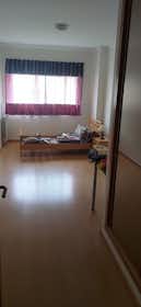 Privé kamer te huur voor € 500 per maand in Alenquer, Beco do Poço