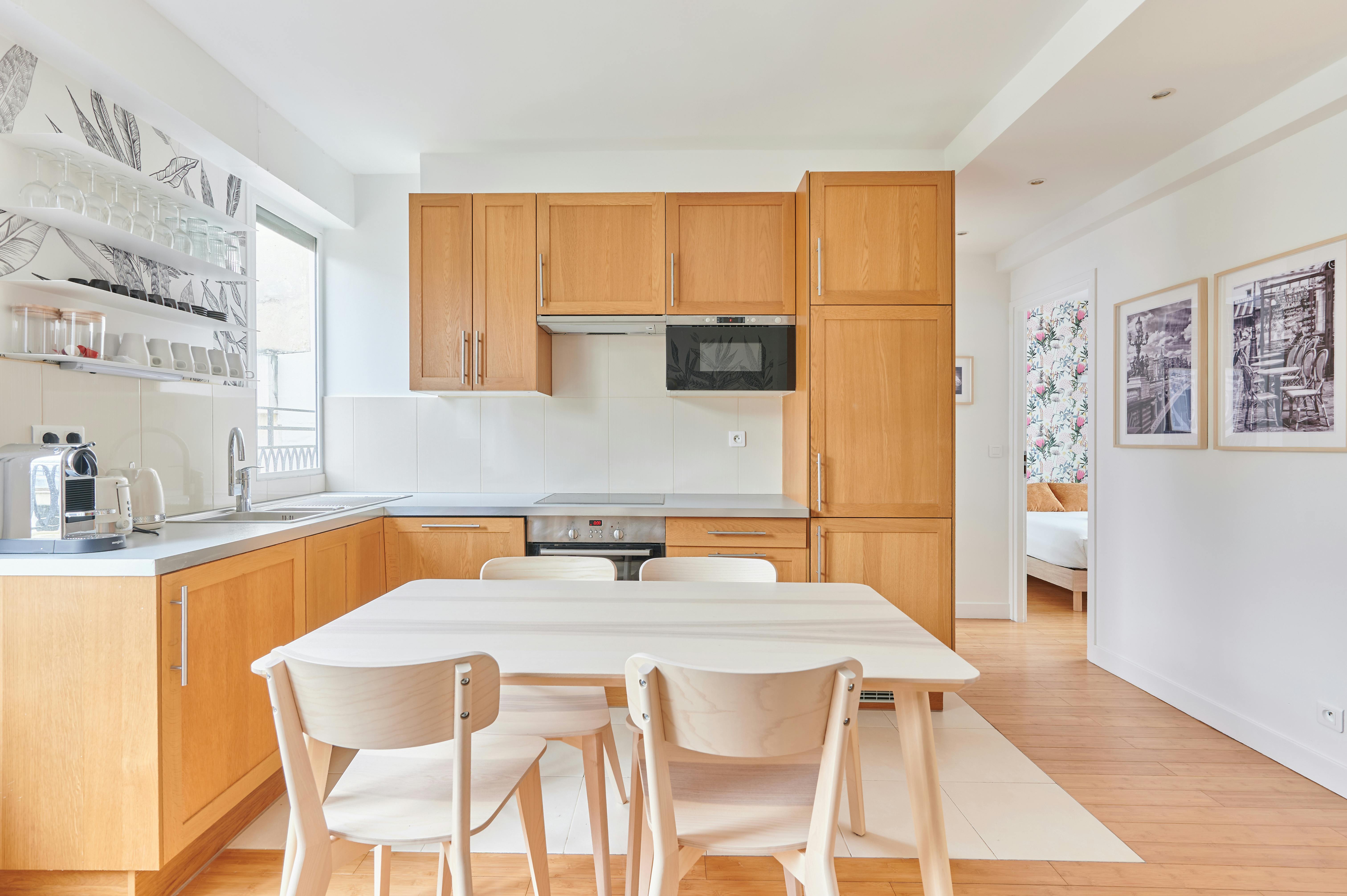 House for rent on Rue Degas, Paris