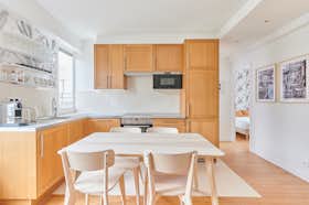 House for rent for €7,500 per month in Paris, Rue Degas