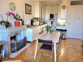 Private room for rent for €1,275 per month in Genève, Rue Jean-Robert-Chouet