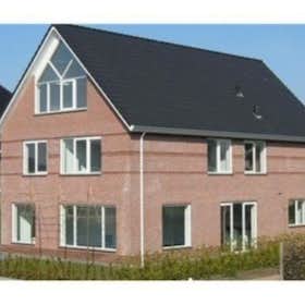 WG-Zimmer for rent for 1.195 € per month in Lelystad, Bingerden
