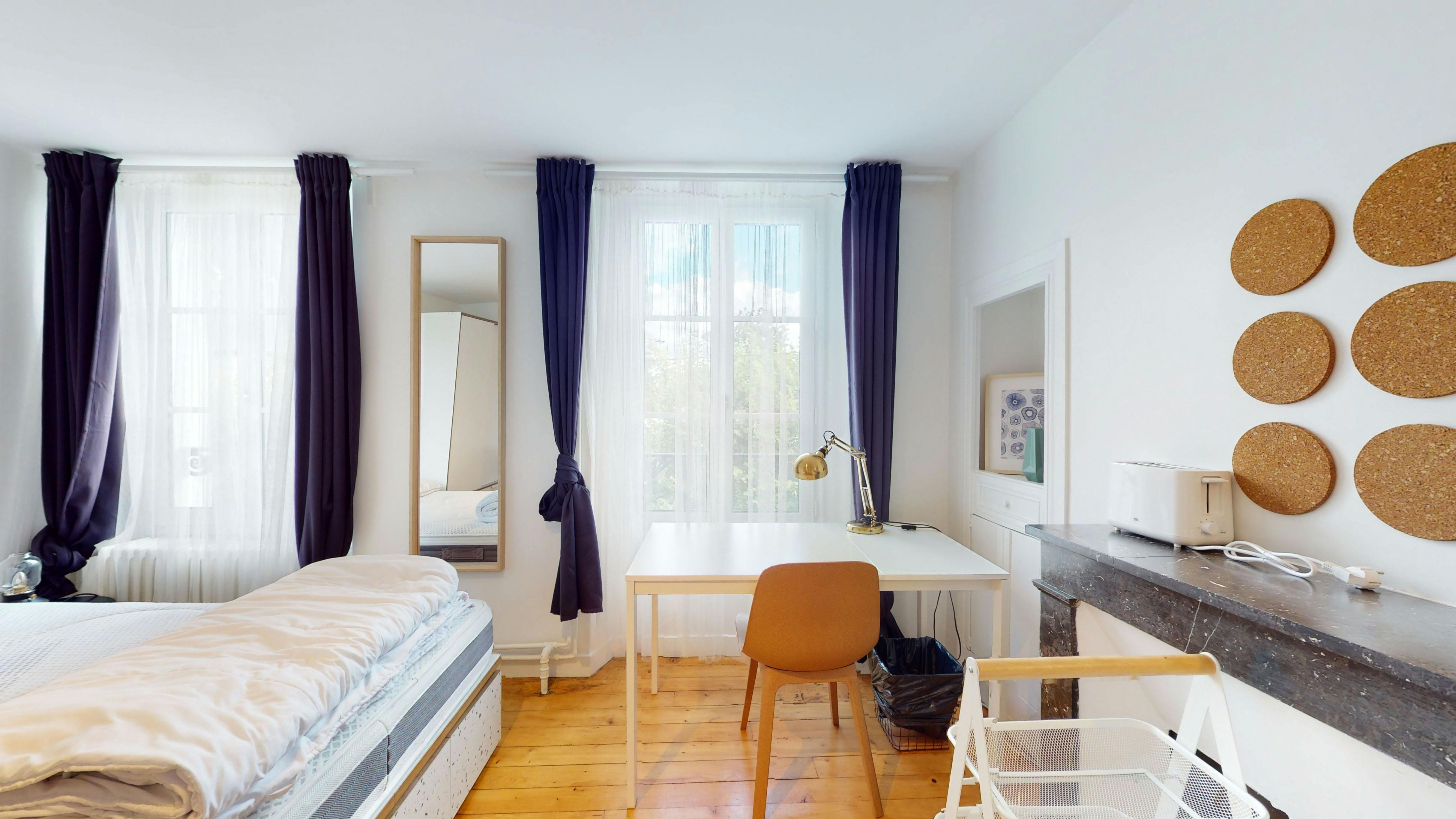 Apartment Fontainebleau, 450m² — photo 1079