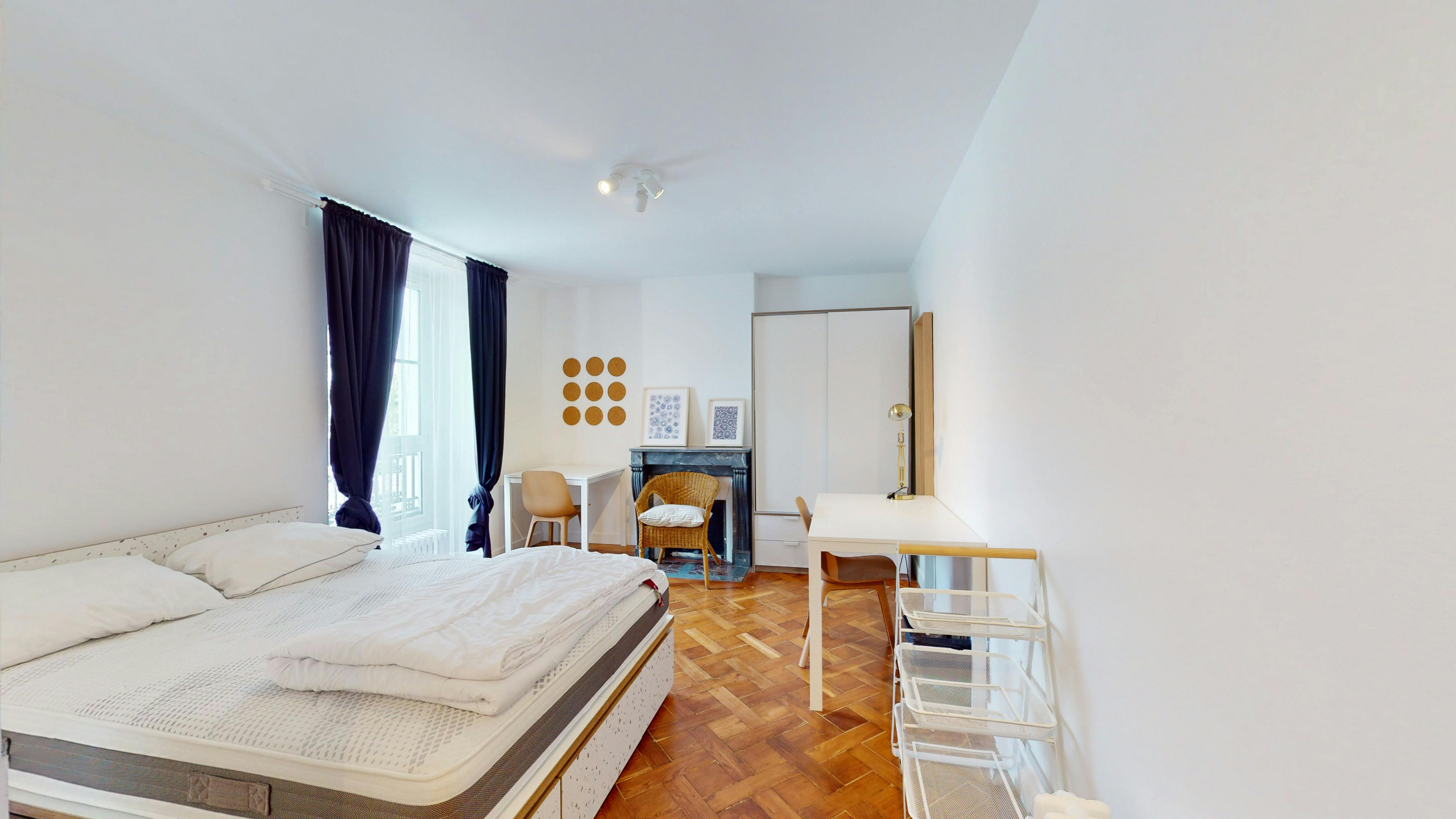 Apartment Fontainebleau, 450m² — photo 1005
