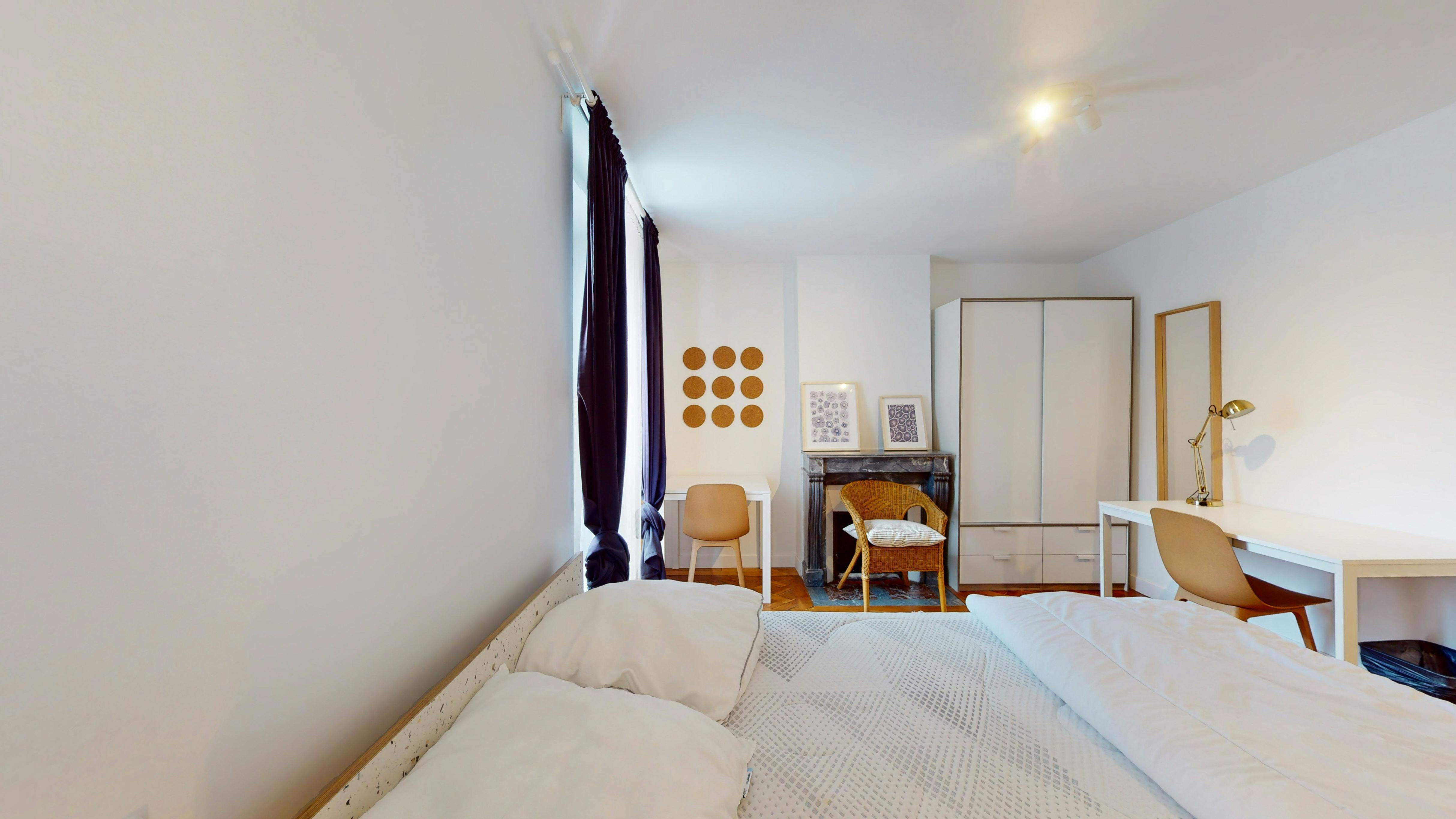 Apartment Fontainebleau, 450m² — photo 1006