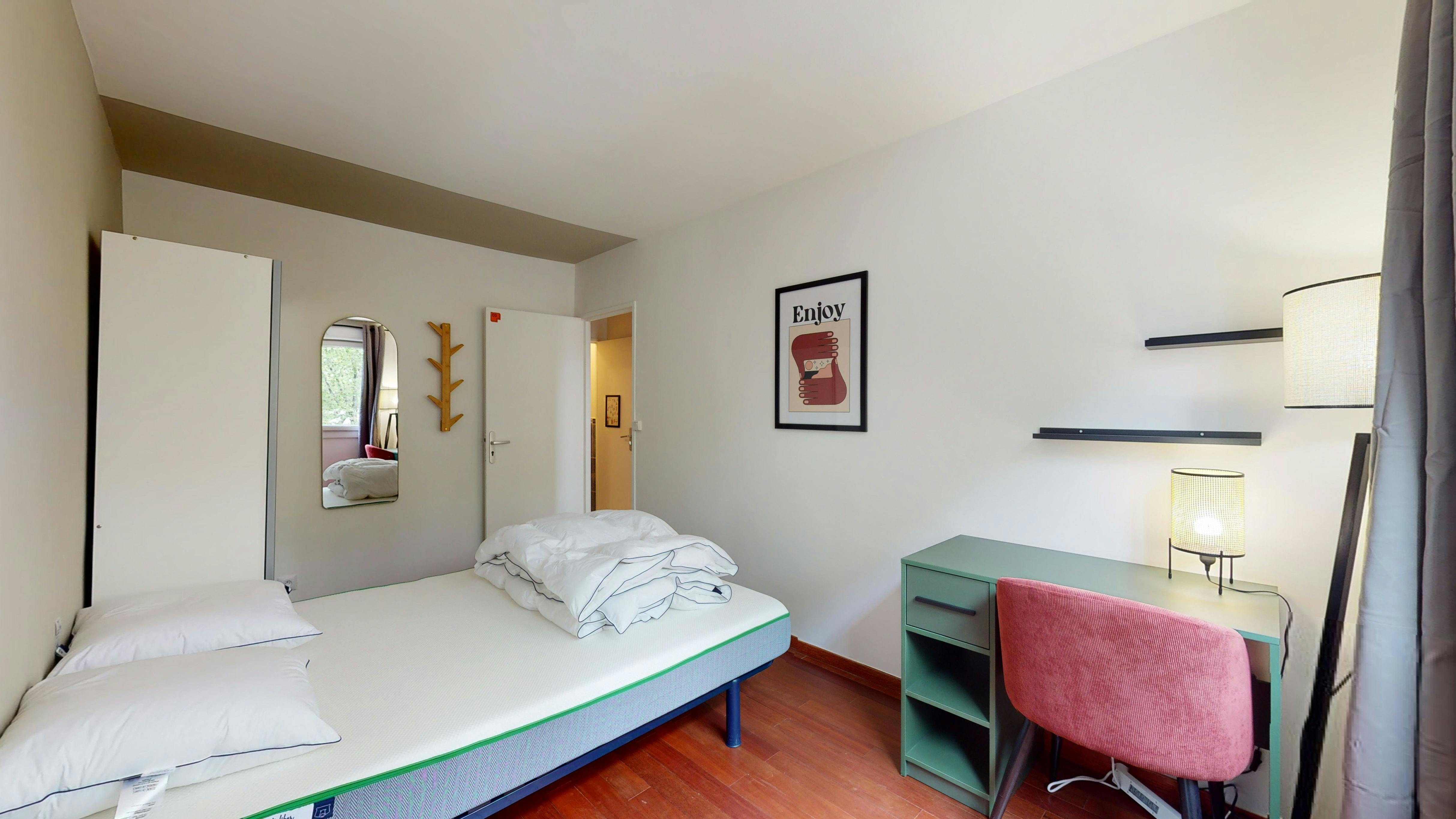 Single room Villejuif, 1 bed, 11m² — photo 28