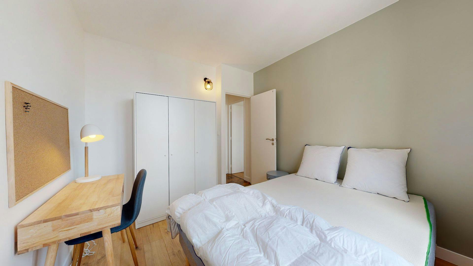 Chambre privée à louer pour 654 €/mois à Saint-Denis, Rue Suger