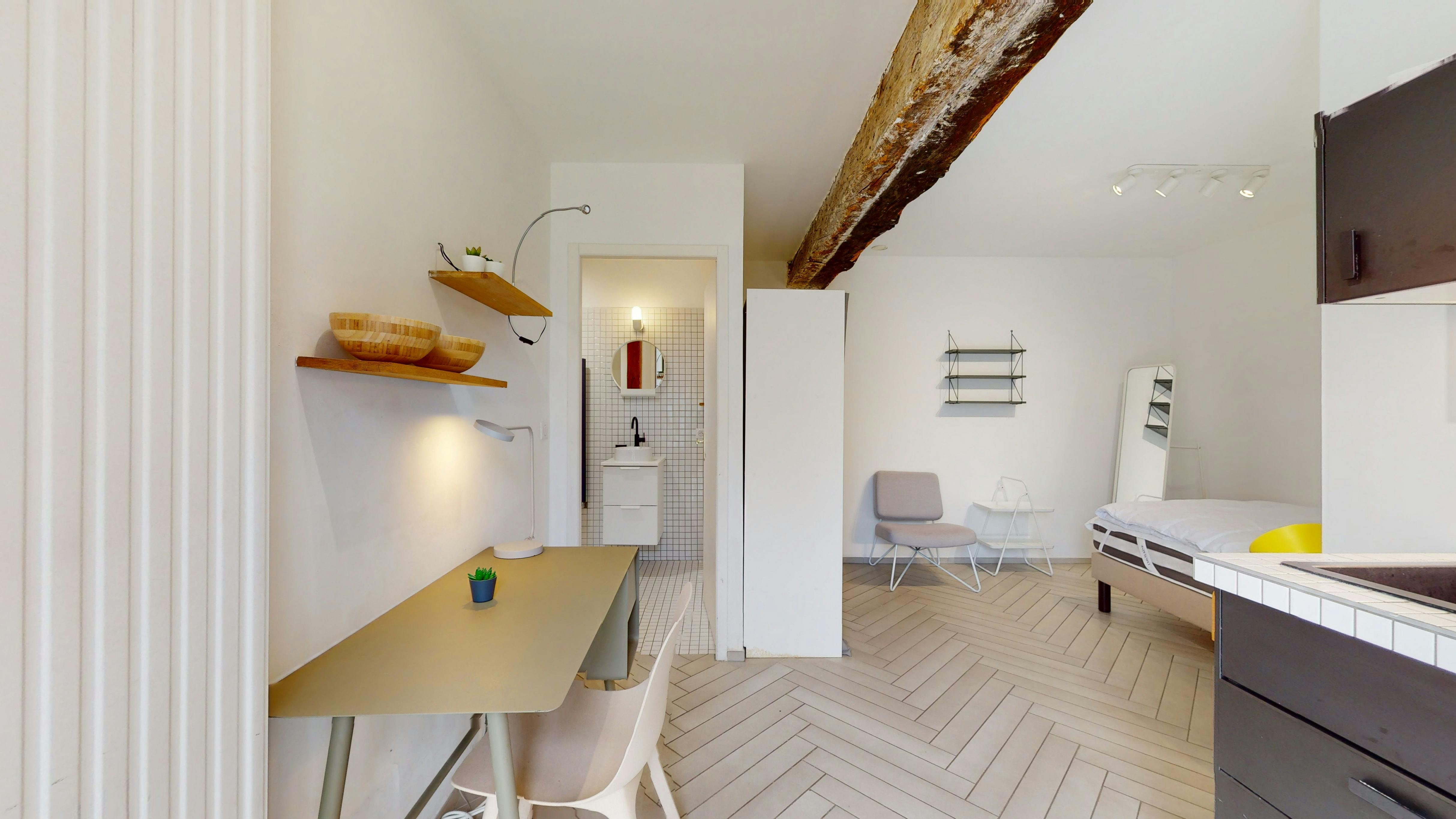 Privé kamer te huur voor € 1.250 per maand in Fontainebleau, Rue Royale