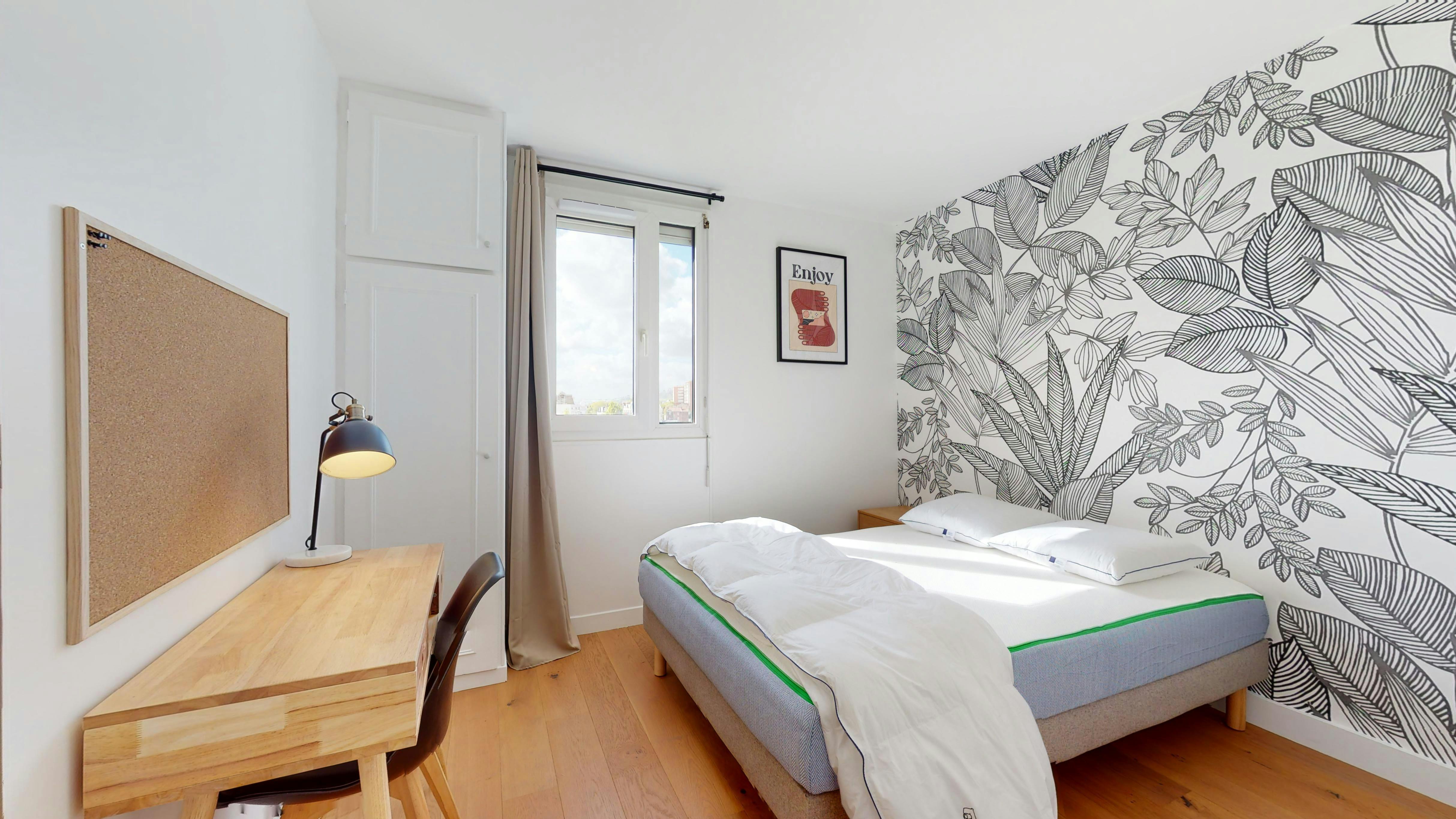 Private room for rent for €1,005 per month in Puteaux, Jardins Boieldieu