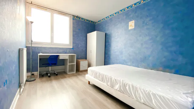 Private room in Rue Charpy, Créteil (1344991) room image 1