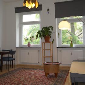 Studio for rent for €1,250 per month in Berlin, Rostocker Straße