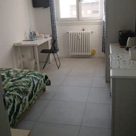 Private room for rent for €649 per month in Milan, Via Carlo Marx