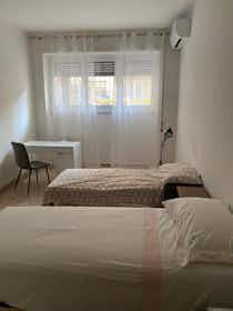 Mehrbettzimmer zu mieten für 400 € pro Monat in Rome, Via Cipro