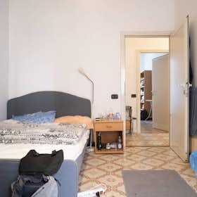 Cameră privată de închiriat pentru 470 EUR pe lună în Rome, Via degli Equi