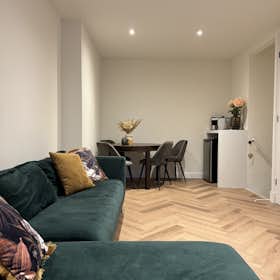 Apartamento para alugar por € 1.650 por mês em Amstelveen, Schokland