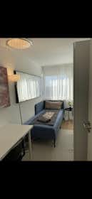 Privé kamer te huur voor € 630 per maand in Munich, Reichenaustraße