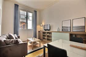 Wohnung zu mieten für 1.710 € pro Monat in Paris, Boulevard de Beauséjour