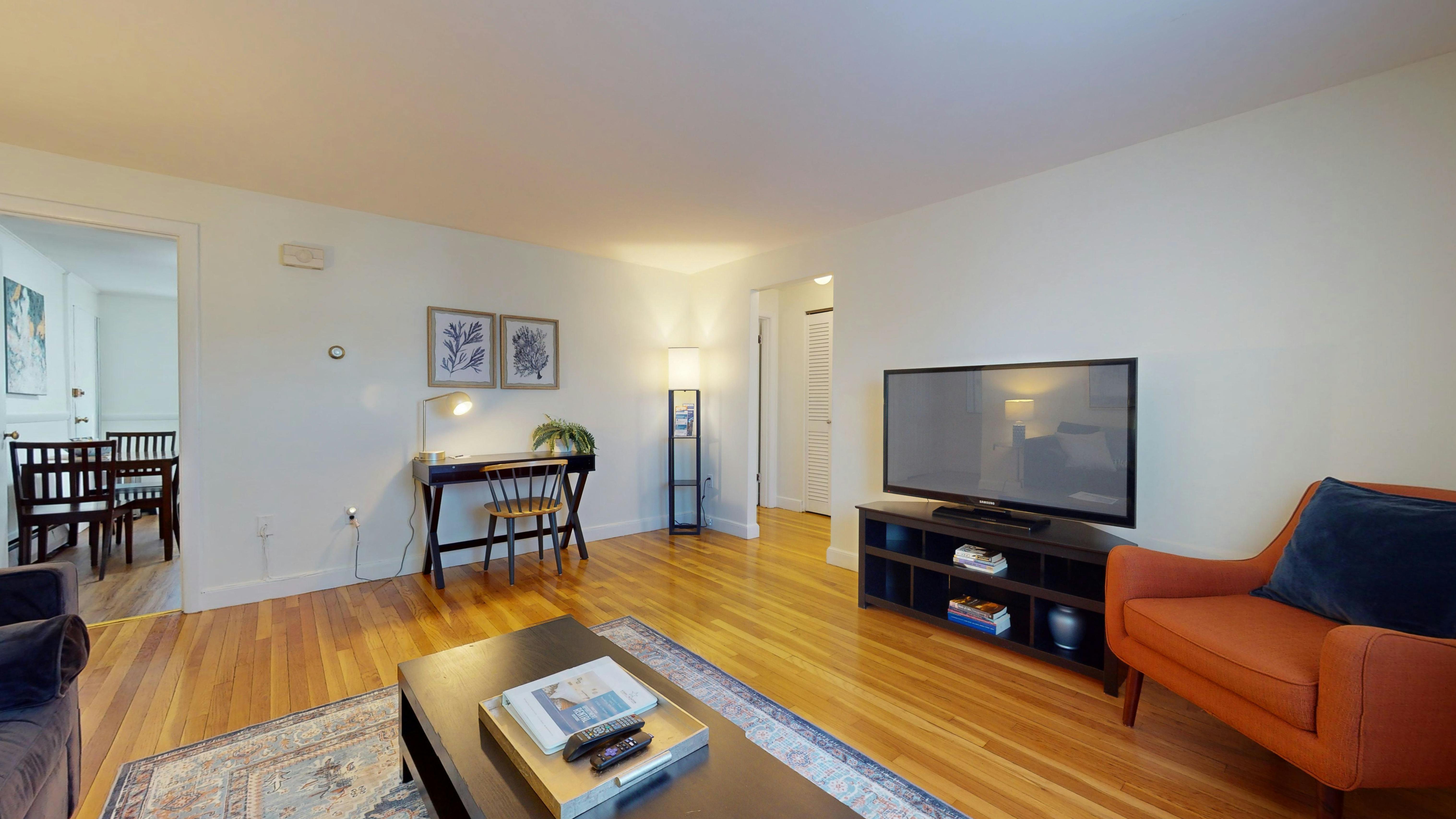 公寓 正在以 $4,179 的月租出租，其位于 Brookline, Chestnut Street