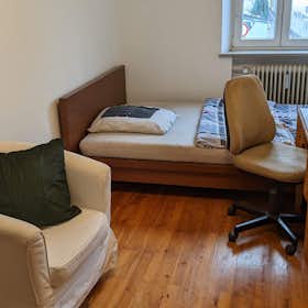 私人房间 正在以 €685 的月租出租，其位于 Munich, Wasserburger Landstraße