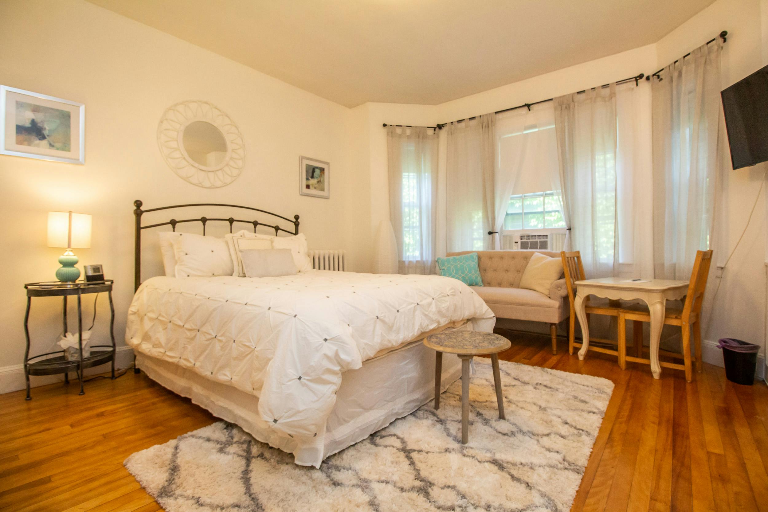 Studio for rent for $3,500 per month in Brookline, Beacon Street
