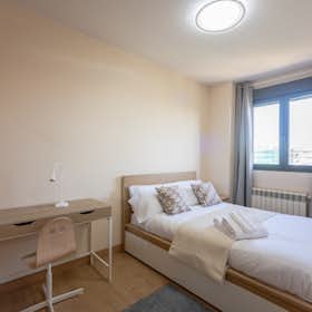 Appartement te huur voor € 1.750 per maand in Madrid, Calle de Beasain