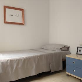 Pokój prywatny do wynajęcia za 350 € miesięcznie w mieście Alicante, Calle Sargento Vaillo