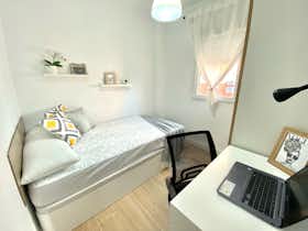 Habitación privada en alquiler por 430 € al mes en Getafe, Calle Gladiolo