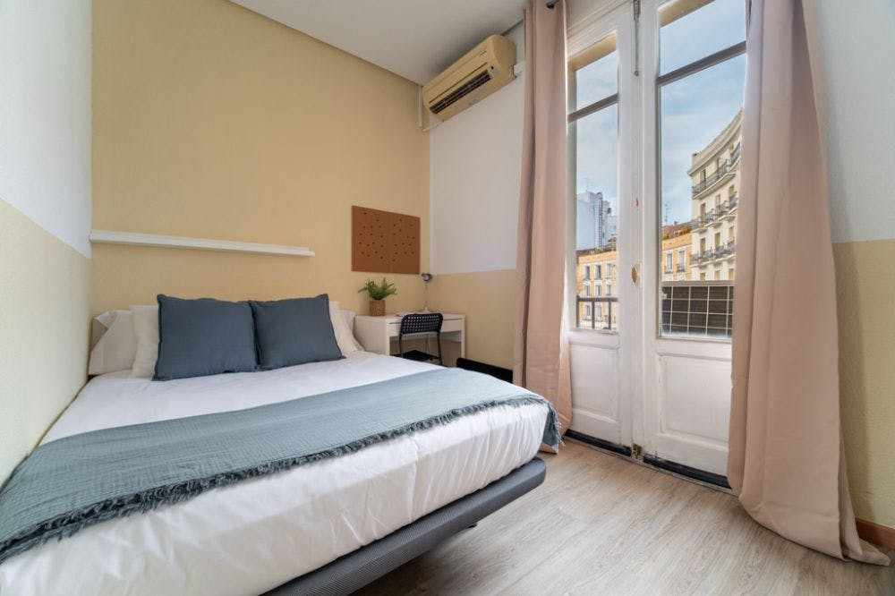 Private room for rent for €720 per month in Madrid, Glorieta de Quevedo