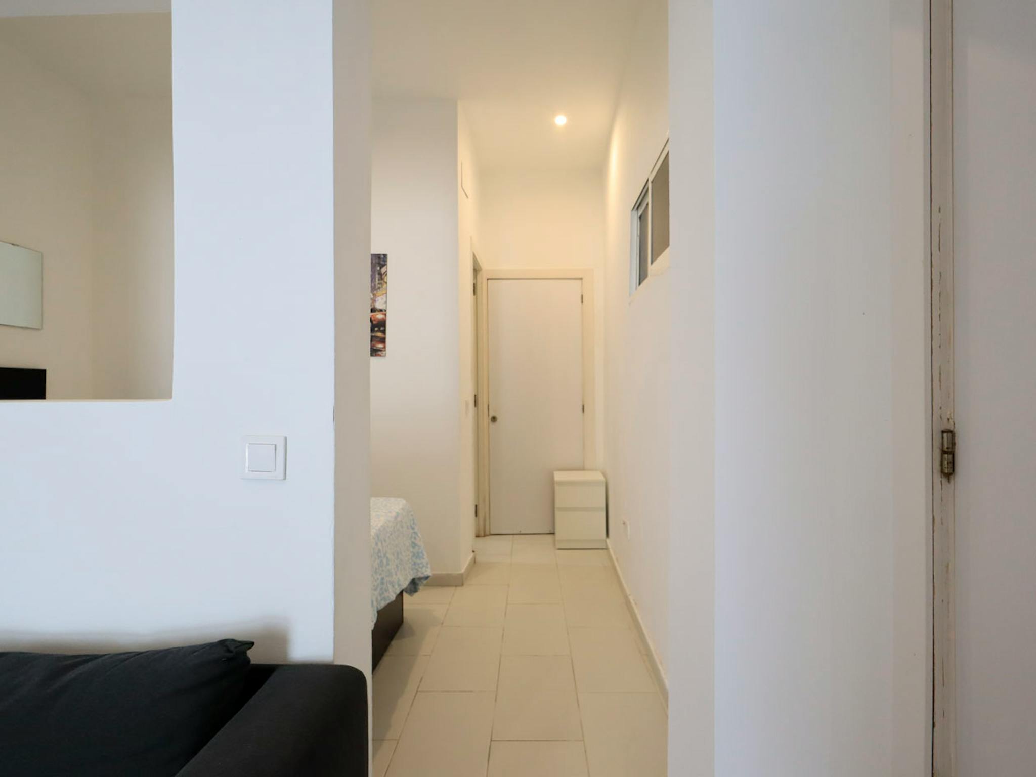 Calle de Rodrigo Uhagón, Madrid preview