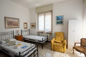 Cameră privată de închiriat pentru 650 EUR pe lună în Verona, Via Tonale