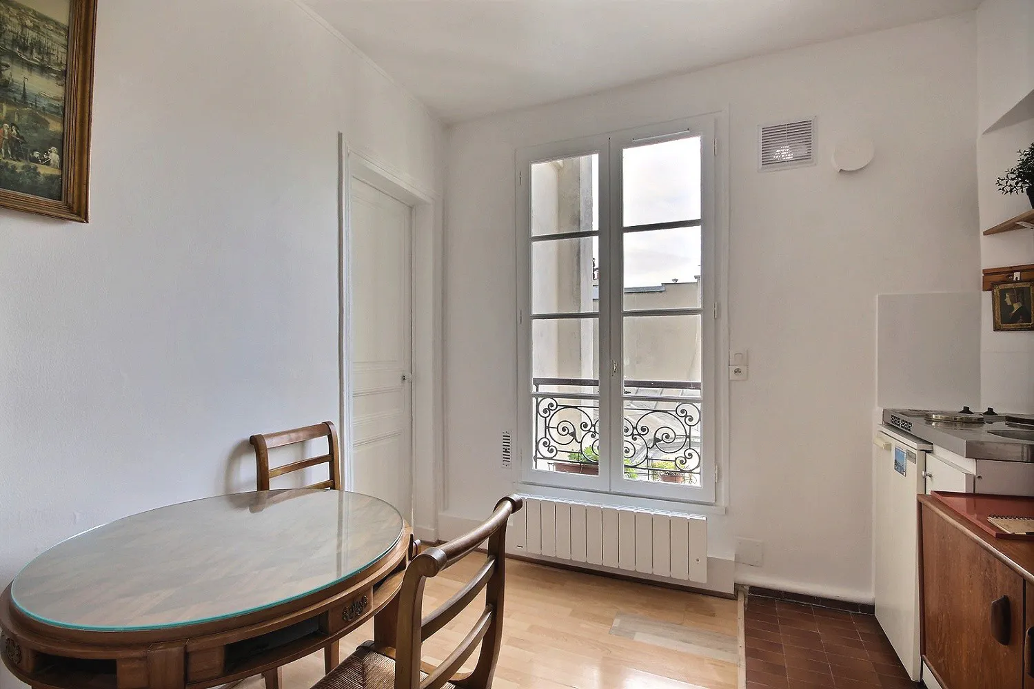 1-Bedroom Apartment in Rue du Bourg Tibourg, Paris (1347790) ROOM 4