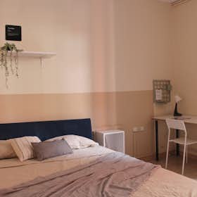 Private room for rent for €650 per month in Barcelona, Carrer de Xifré