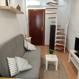 Apartment for rent for €1,770 per month in Madrid, Calle de Vallehermoso