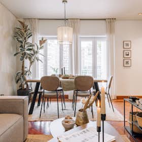 Apartment for rent for €4,436 per month in Lisbon, Avenida dos Estados Unidos da América