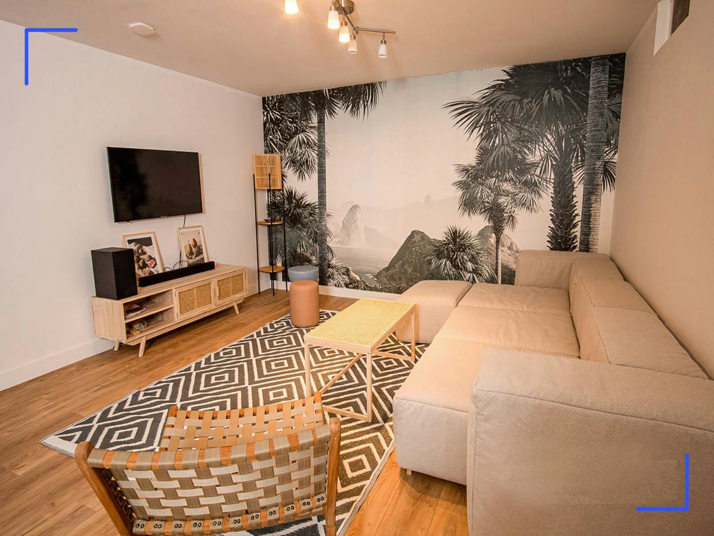 preview gallery tile