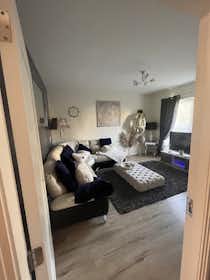Gedeelde kamer te huur voor € 1.680 per maand in Dublin, St Doolagh's Square