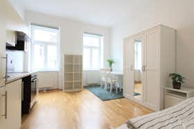 Appartement te huur voor € 740 per maand in Vienna, Gratian-Marx-Straße